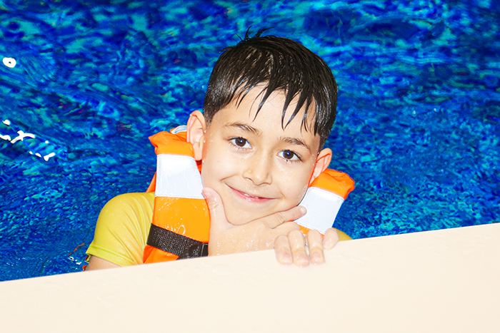 Что подарить на 23 февраля? Манифест против носков: дарим лето и драйв!