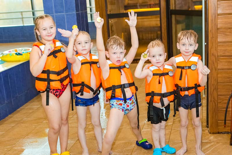 Серебряное шоу на детский день рождения: магия блеска и драйва в Москве